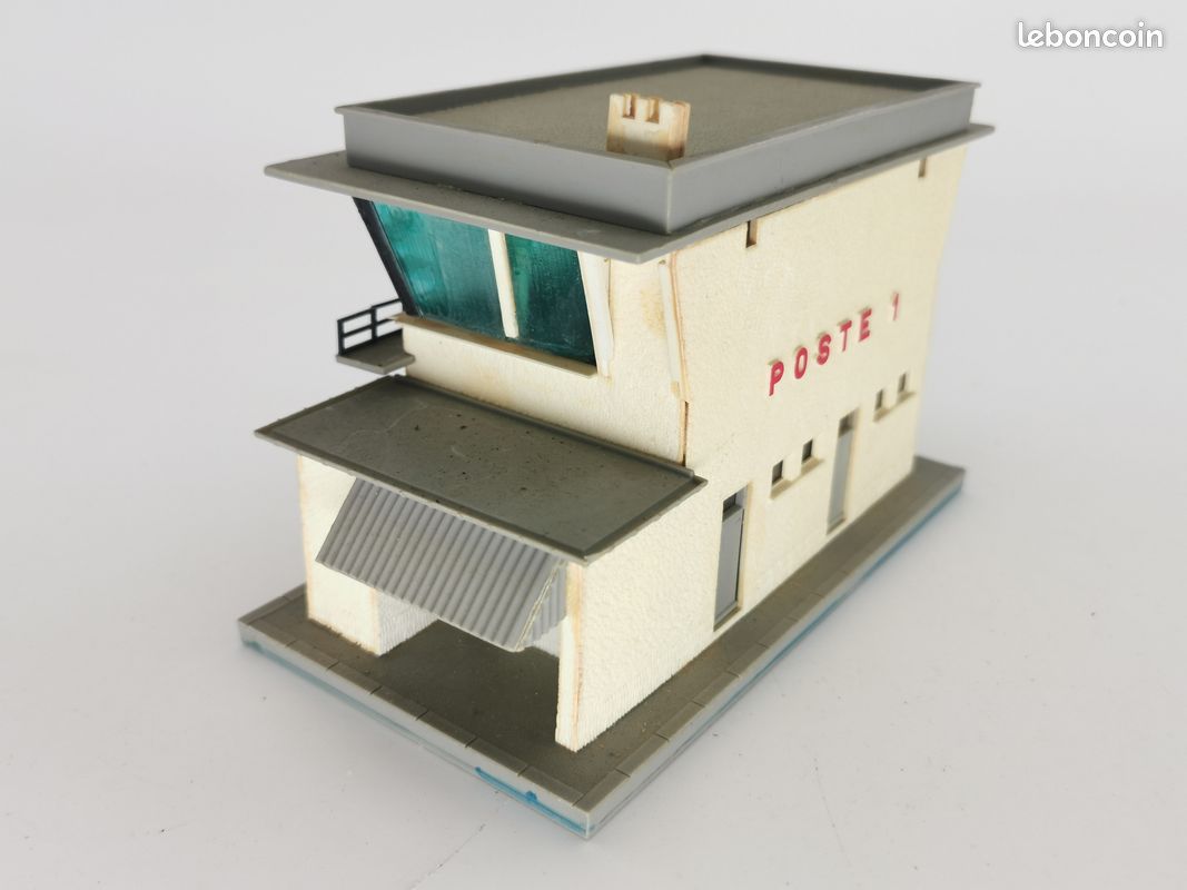 FALLER HO lot gare + poste aiguillage + quai maquette montée immeuble