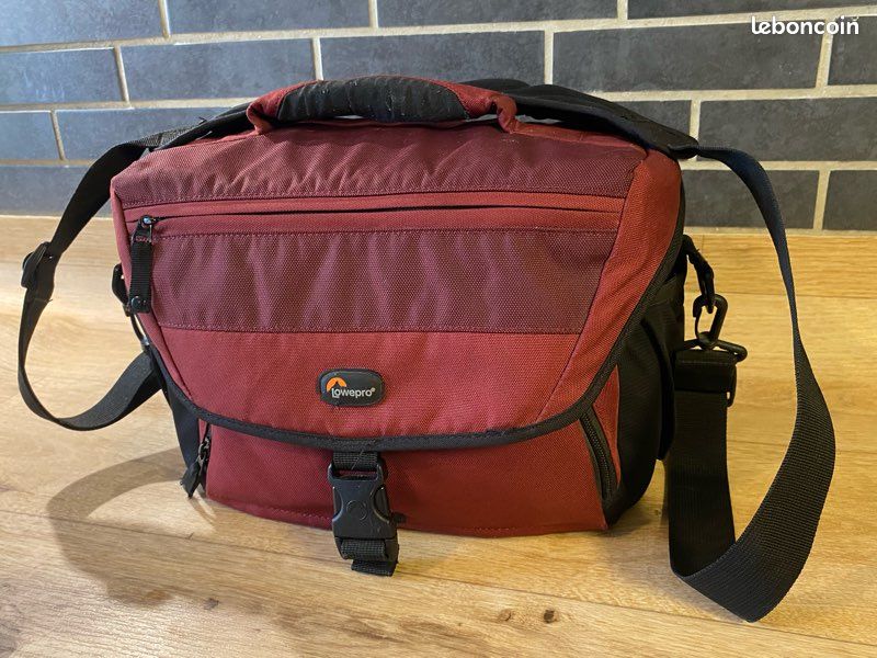 Sac photo Lowepro Nova 190 AW + housse pluie + séparateurs (image 1)