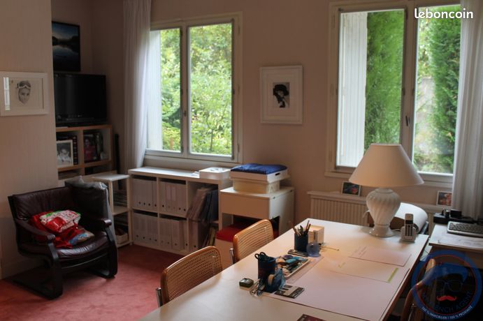 Maison 8 pièces 280 m²