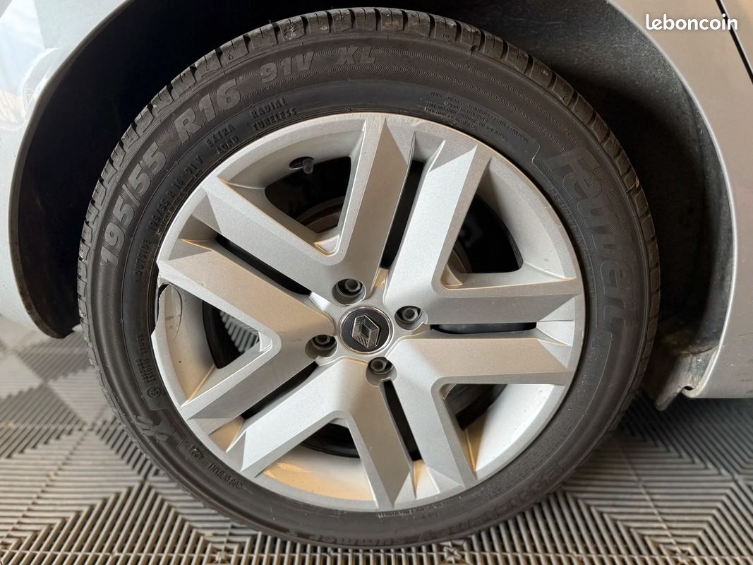 Renault CLIO V 1.6 e-tech 140cv hybrid business bva / SUIVI OK / ATTELAGE (image 12)