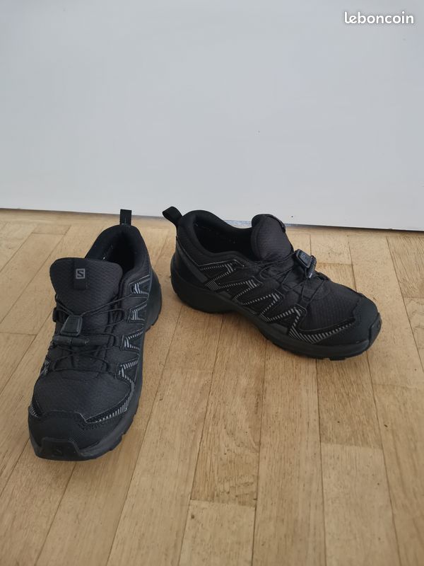 Chaussures Salomon XA Pro V8 taille 35 Chaussures