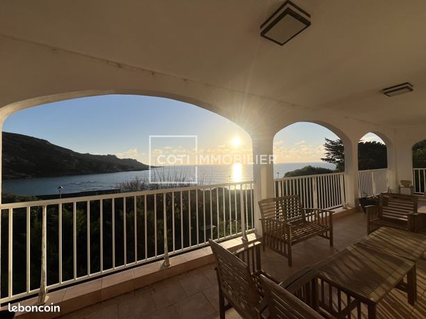 Villa 12 pièces 262 m²