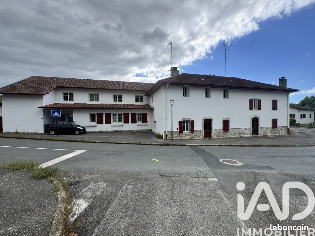 Appartement 5 pièces 96 m² · à Guiche · 96 m² · 210 000 €