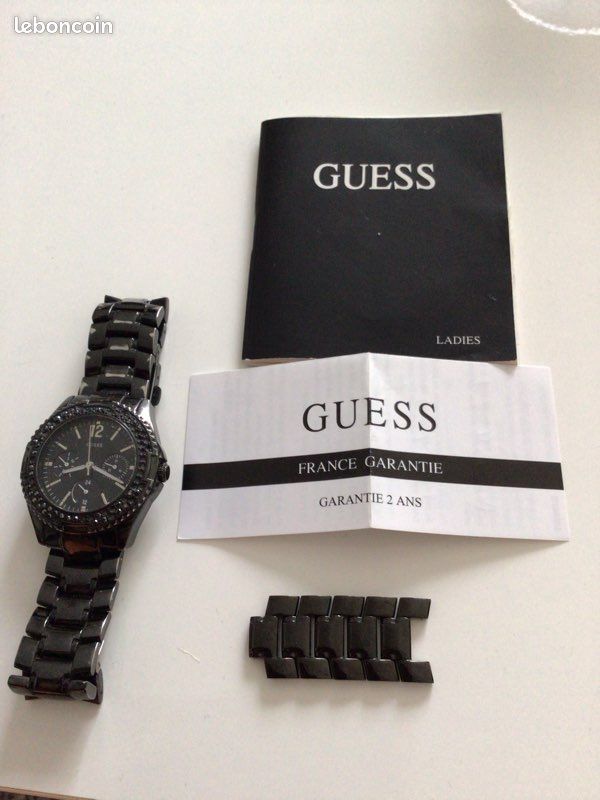 Guess Collection Montre Guess Femme Noir Strass Montre Guess Noire