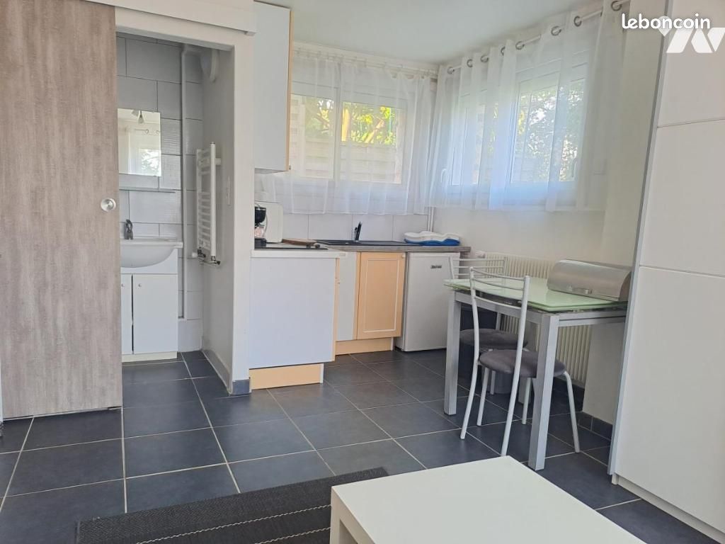 Appartement 1 pièce 22 m² · à Lisieux · 22 m² · 420 €/mois