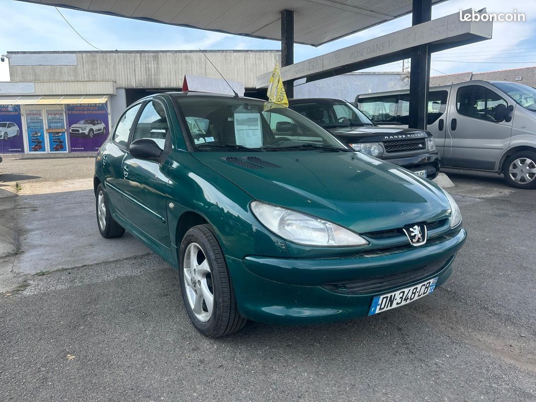 Peugeot 206 Peugeot 206 XRPRE/XT 1.9 diesel 70Ch (image 1)
