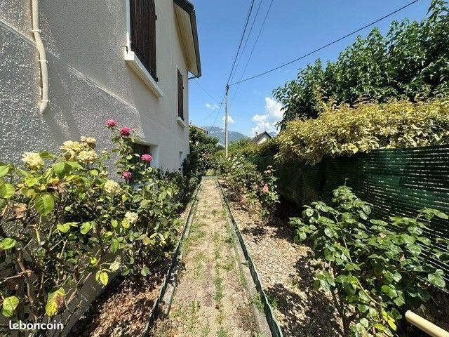 Maison 10 pièces 173 m² · à Chambéry · 173 m² · 480 000 €