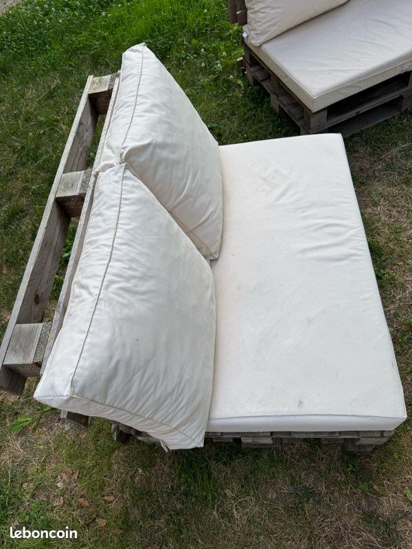 Banquettes extérieures en palette (image 4)