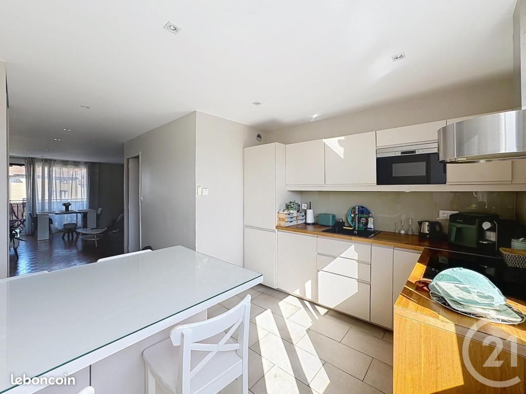 Appartement 4 pièces 73 m² · à Villeurbanne · 73 m² · 235 000 €