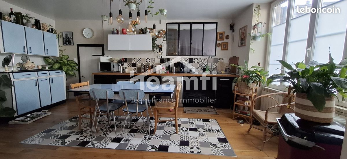 Maison 6 pièces 120 m² · à Saint-Amant-Tallende · 120 m² · 194 000 €