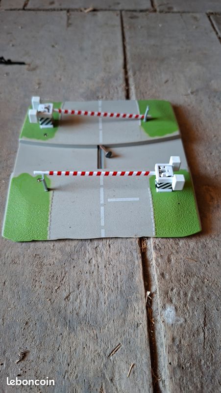 Passage à niveau Jouef HO 1/87 avec barrières – Accessoire réseau train miniature vintage (image 2)