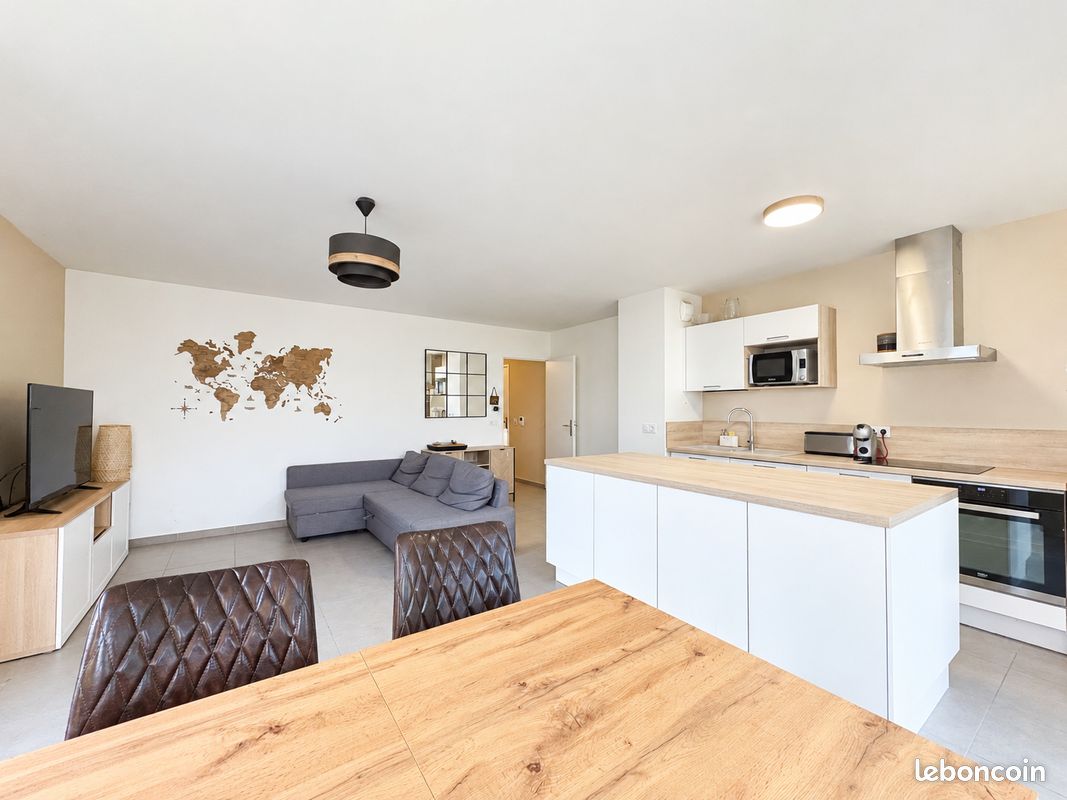 Appartement 4 pièces 82 m² · à Saint-Priest · 82 m² · 293 000 €