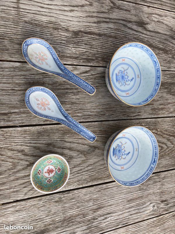 Grand lot de vaisselles et autres en porcelaine (image 7)