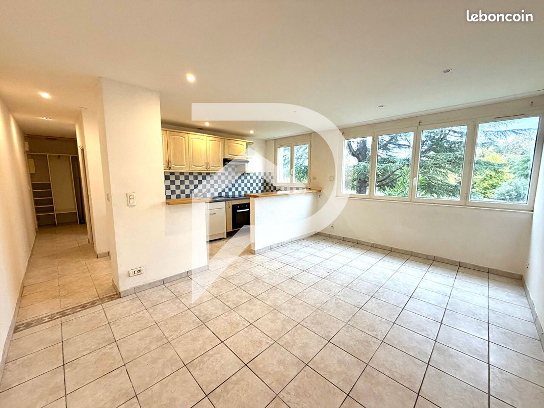 Appartement 2 pièces 44 m² · à Mourenx · 44 m² · 63 000 €