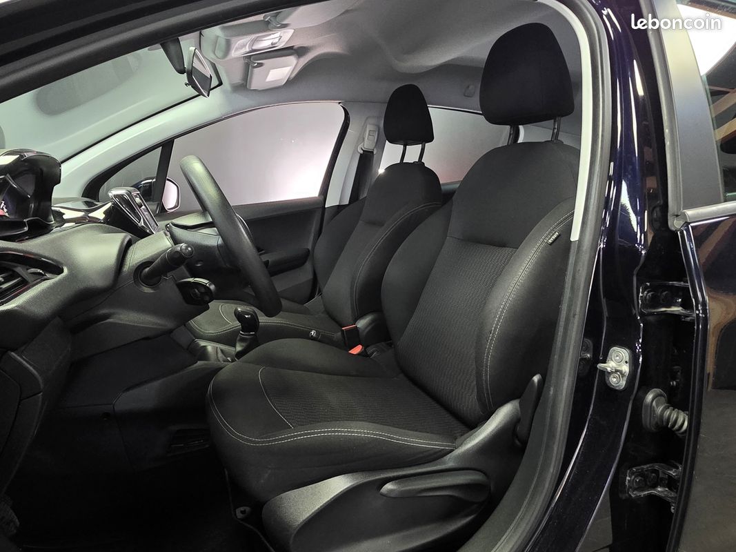 Peugeot 208 1.6 BLUEHDI 75 CV BLUETOOTH (KS MOTORS) (image 12)