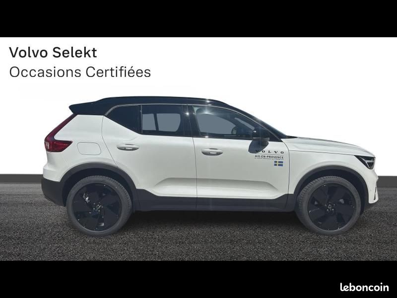 Volvo XC40 B3 163ch Black Edition DCT 7 (image 3)