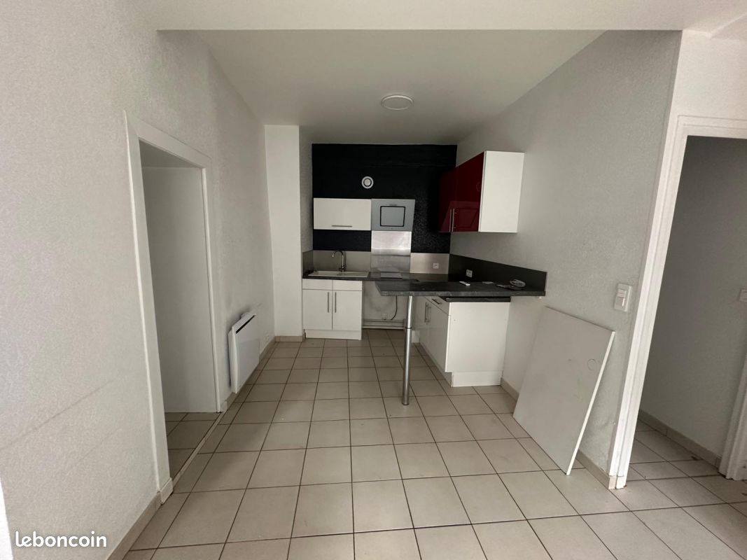 Appartement a louer villefranche-sur-saone - 2 pièce(s) - 46 m2 - Surfyn