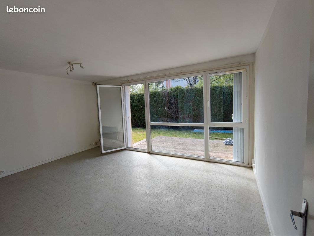 Maison 3 pièces 56 m² · à Beaumont-en-Véron · 56 m² · 650 €/mois