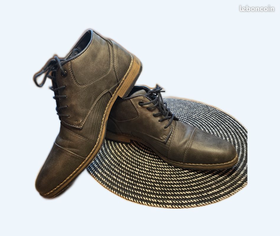 Chaussures homme en cuir synthétique Pier One – élégantes et
