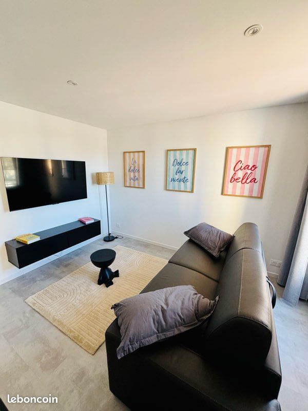 Appartement 1 pièce 25 m² · à Fréjus · 25 m² · 700 €/mois