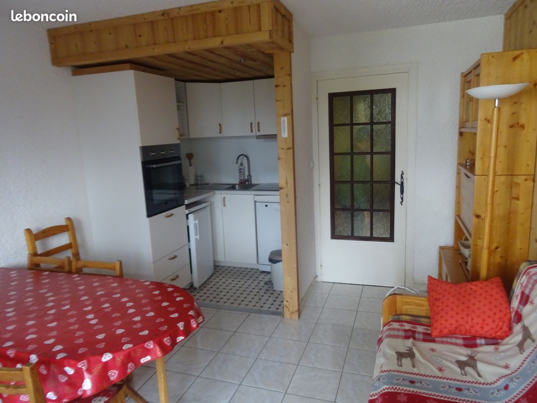 APPARTEMENT A LOUER AU CENTRE Des DEUX ALPES (image 1)