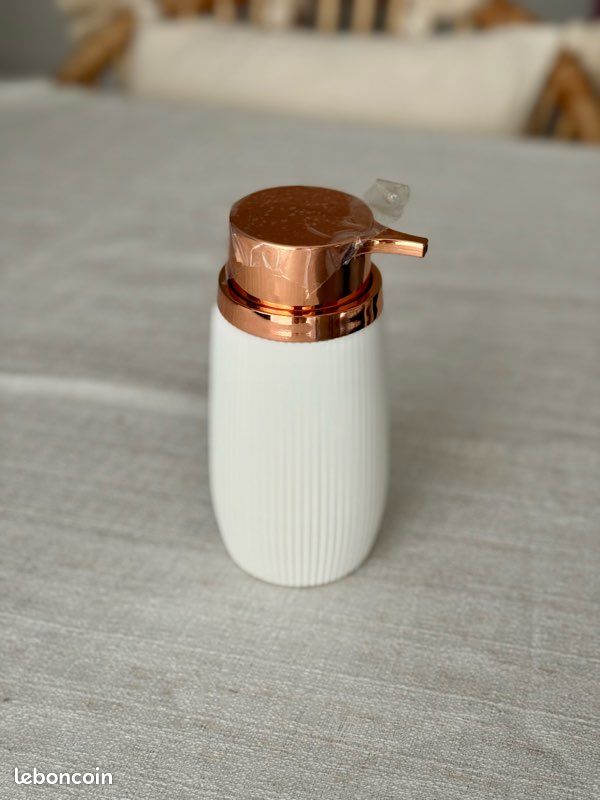 Distributeur de savon blanc strié & pompe Cuivre Rose Gold - Neuf (image 1)