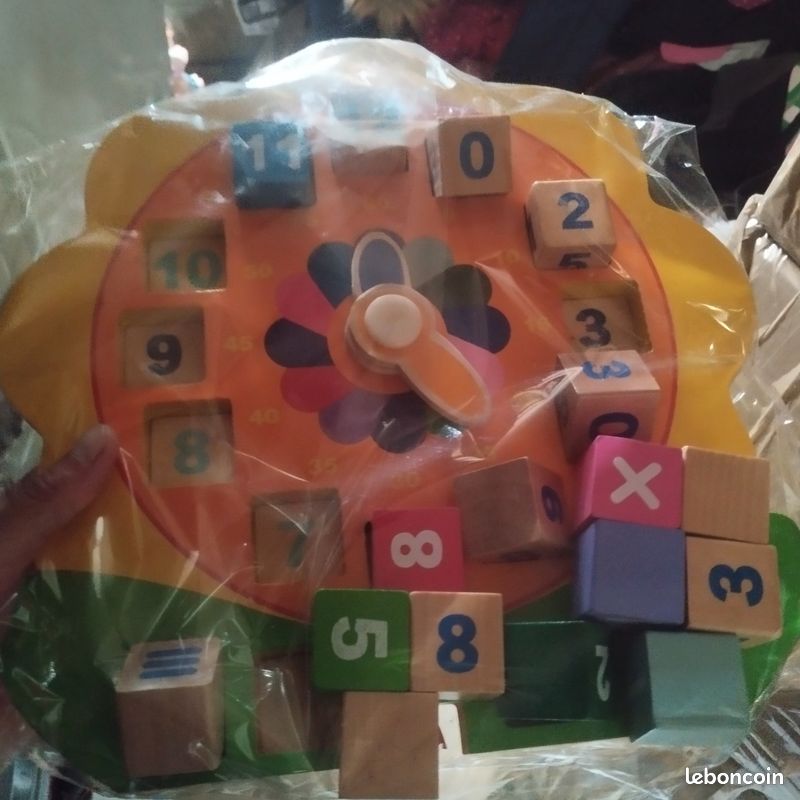 Puzzle pour apprendre l heure enfants bon état 7.80 (image 1)