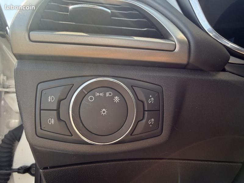Ford Mondeo HYBRID 187ch Vignale BVA 4p (image 12)