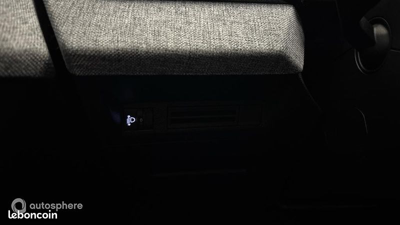 Peugeot 3008 1.2 Hybrid 136ch Allure e-DCS6 (image 27)