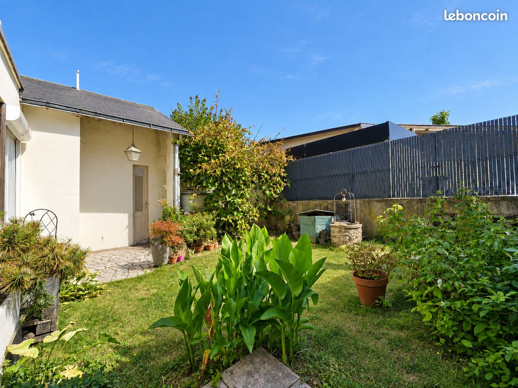 Maison 5 pièces 130 m² · à La Planche · 130 m² · 130 000 €