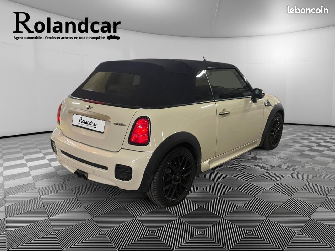 Mini cabrio mini 1.6 210 john cooper works (image 3)