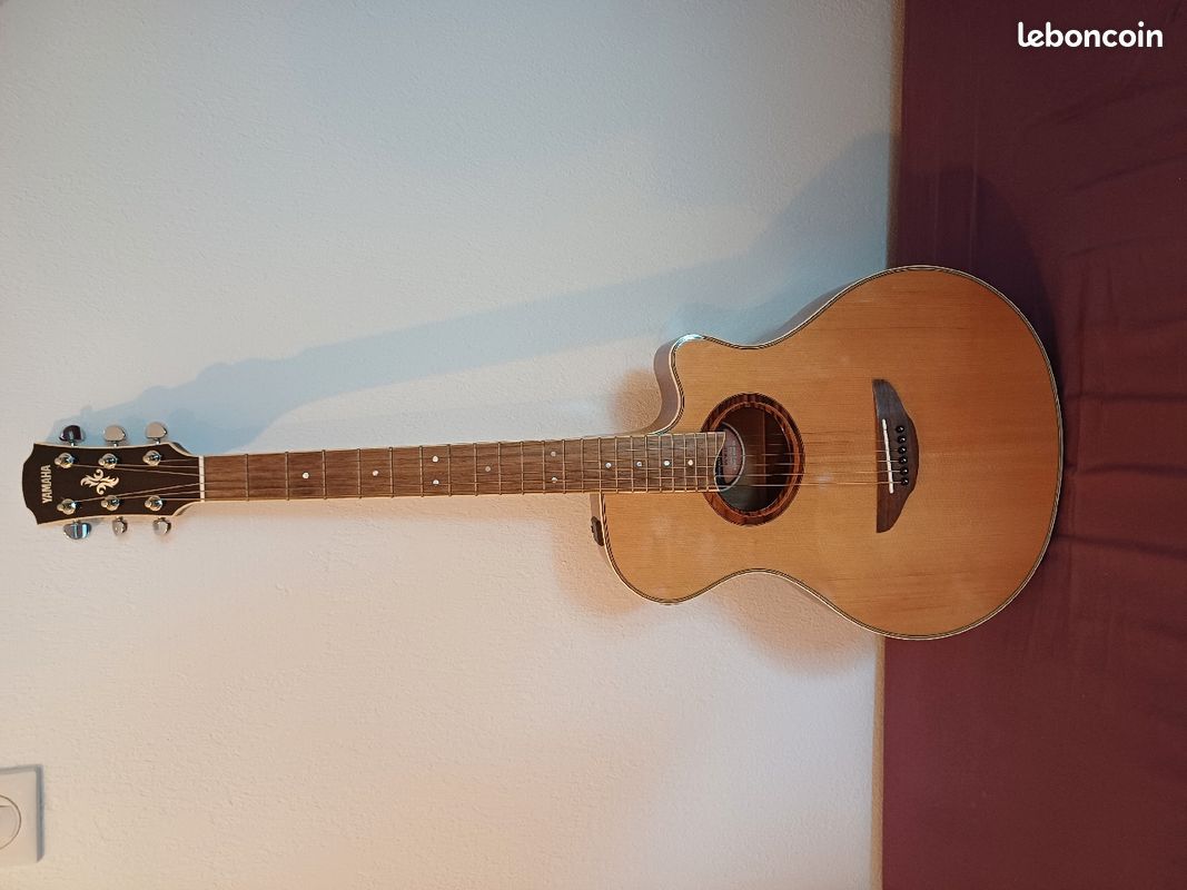 Guitare APX700II, électro-acoustique (image 1)