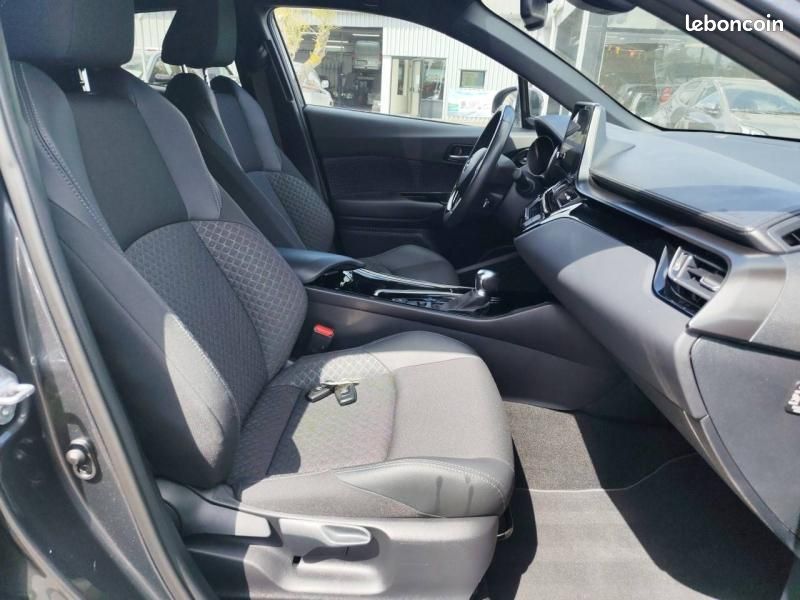 Toyota C-HR 1.8 Hybride 122ch Design E-CVT (image 12)