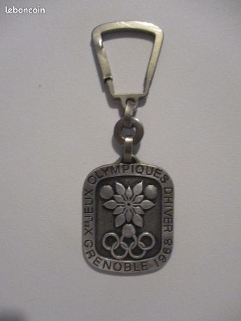 Porte-clés Officiel Xes Jeux Olympiques D’hiver 1968 – Grenoble (Excoffon / Arthus Bertrand)