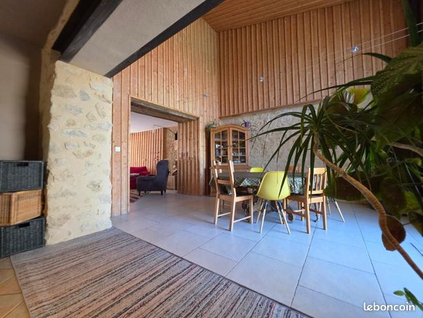 Maison de ville 8 pièces 222 m²