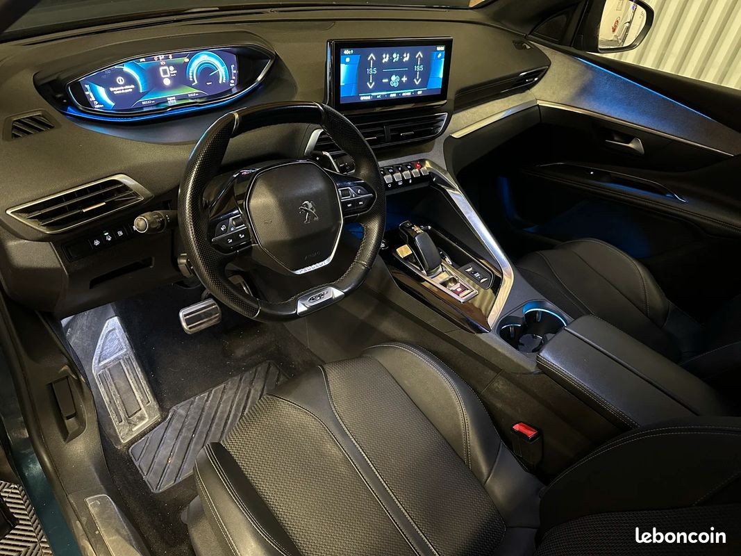 Peugeot 3008 II 1.6 THP Hybrid 225 GT (image 13)