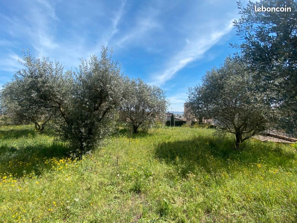 Terrain 672 m² Sainte Tulle · à Sainte-Tulle · 145 000 €