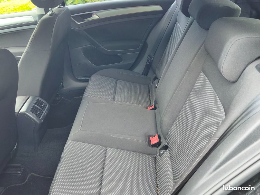 VOLKSWAGEN GOLF 1.6 TDI 115 FAP DSG7 Confortline (image 13)