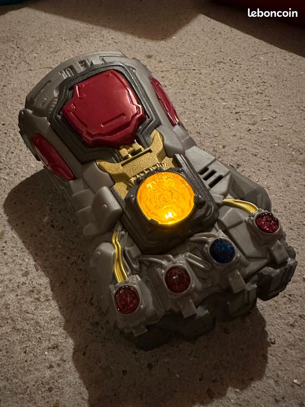 Gant Thanos jouet enfant (image 1)
