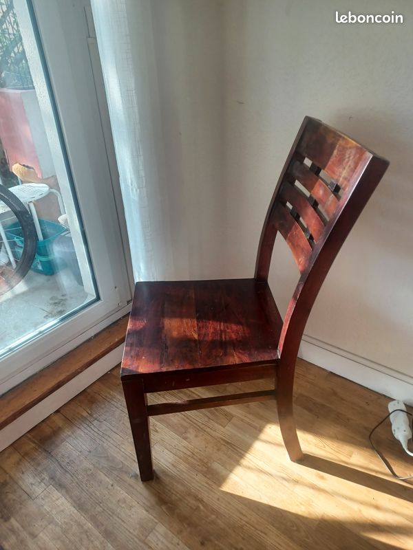 Chaise en bois massif (image 2)