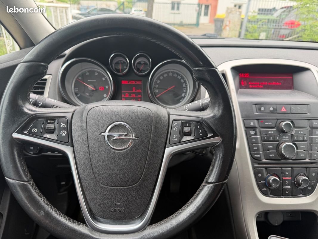 Opel Astra 1.7 CDTI 110 Cosmo (image 11)