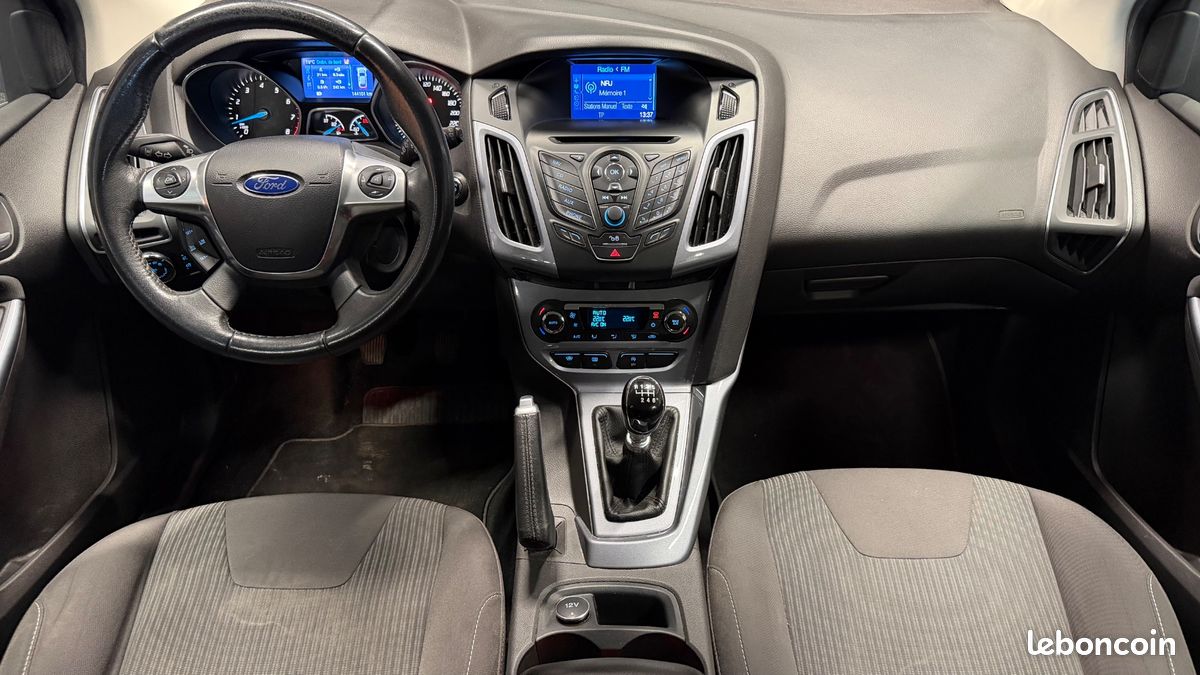 FORD FOCUS SW 1.0 ECOBOOST 125 CH TITANIUM-X START-STOP DISTRIBUTION REMPLACEe (image 3)