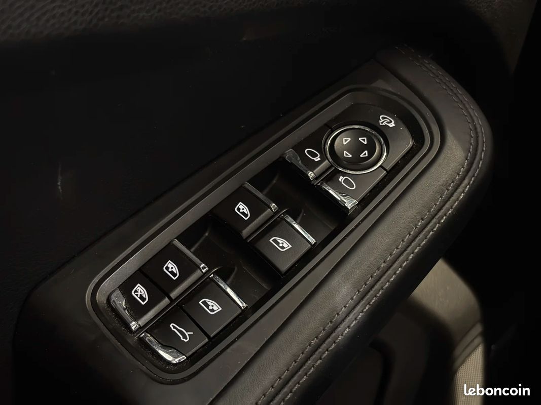 Porsche MACAN 3.6L 440CH Turbo mit Performance Paket (image 29)