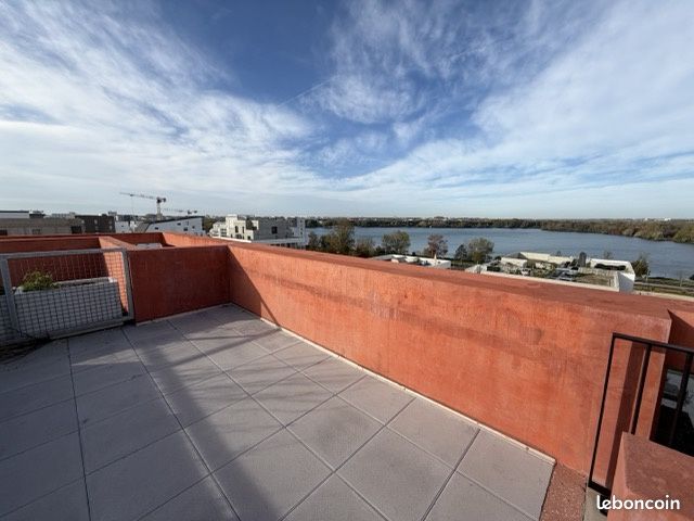 Appartement 5 pièces 104 m² · à Bordeaux · 104 m² · 390 000 €