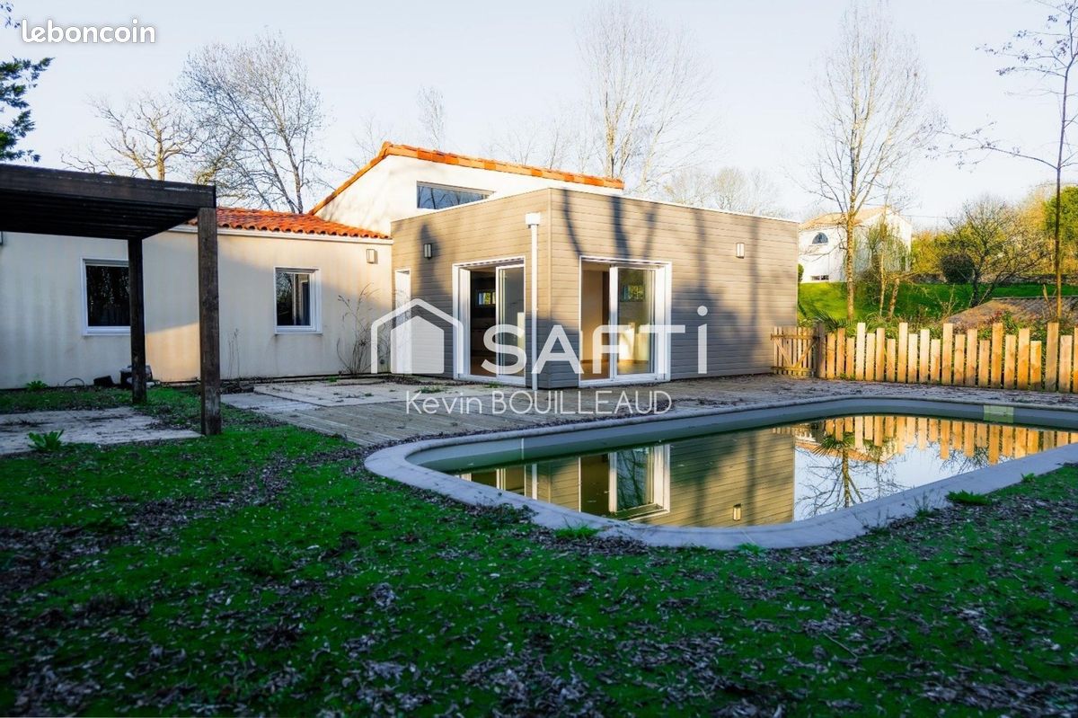 Maison 4 pièces 123 m² · à Exireuil · 123 m² · 249 000 €