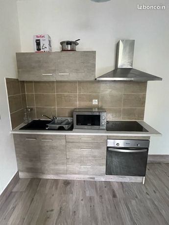 Loue superbe appartement centre de contrexeville eau compris dans le loyer