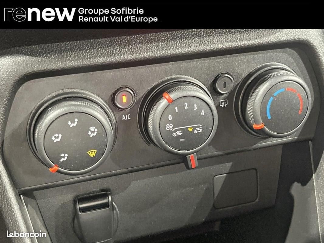 Dacia Sandero TCe 90 CVT - 22 Confort (image 20)