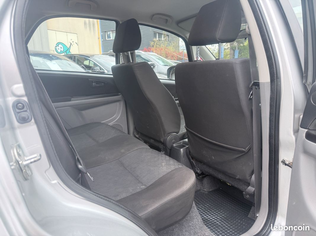 Suzuki SX4 2.0 DDIS 135 GLX 4X4 (image 6)