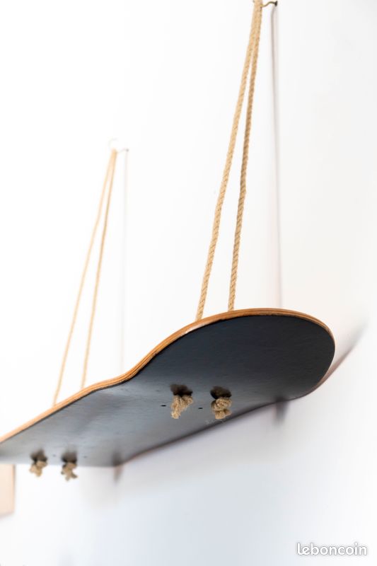 Etagère design murale skate en bois (image 3)