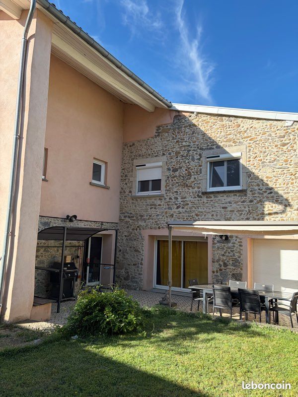 Maison 212 m² · à Pont-Évêque · 212 m² · 420 000 €